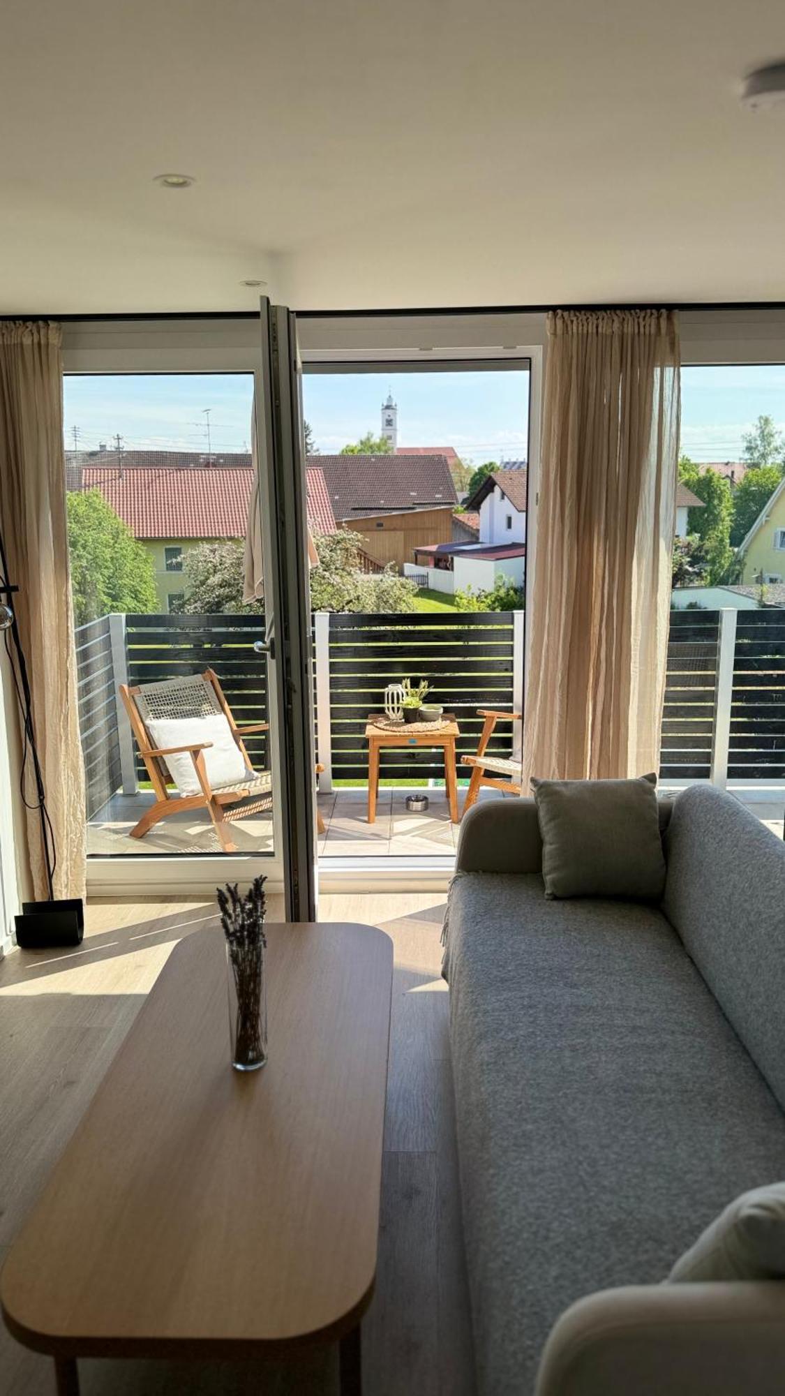 Roemer Apartment Und Zimmer Turkheim Exterior foto